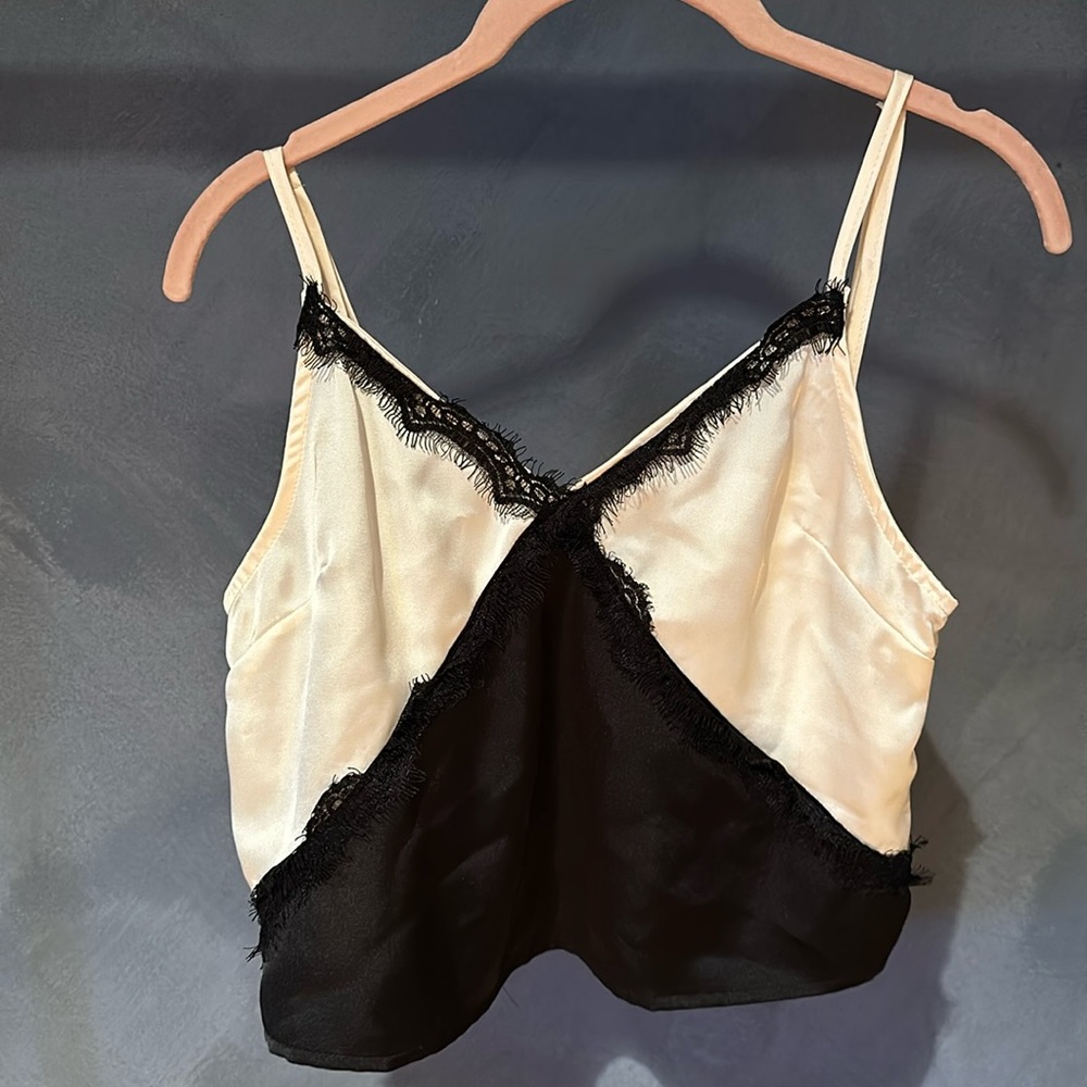 Satin vici tank top with lace detailing